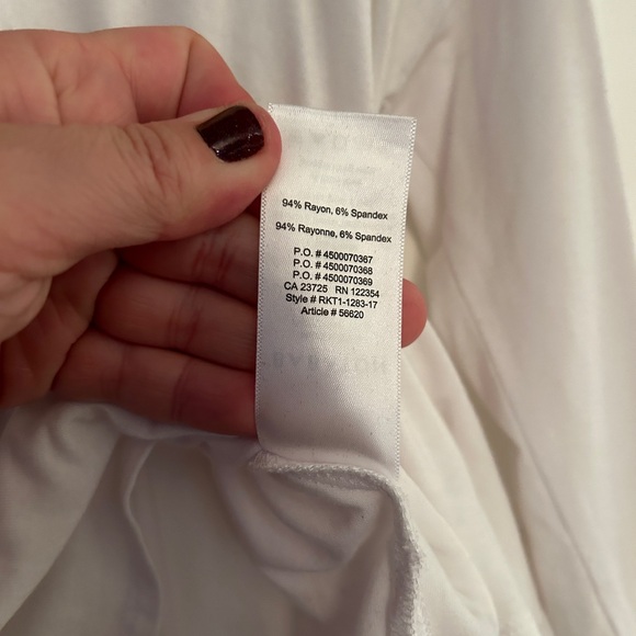 Babaton Tee - Picture 4 of 4